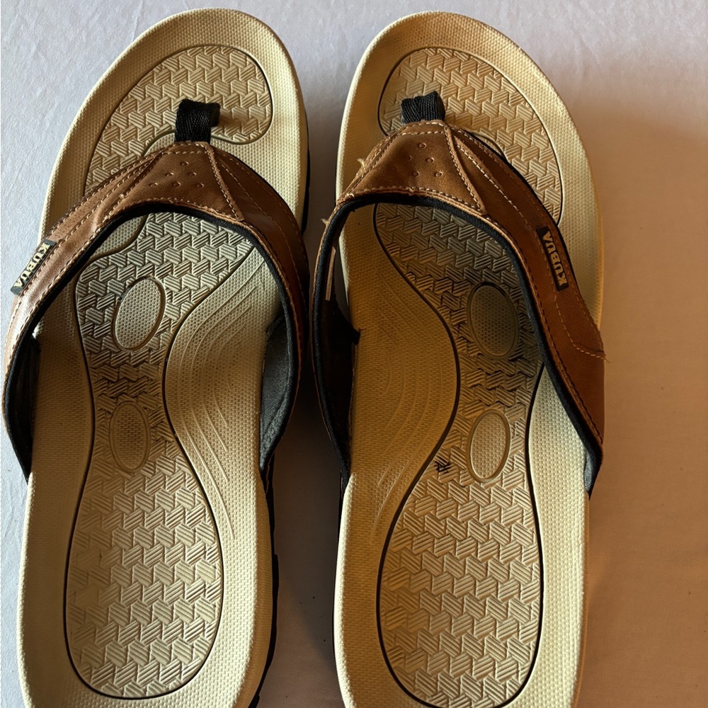 Kubua Stylish Tan and Men's Sandals